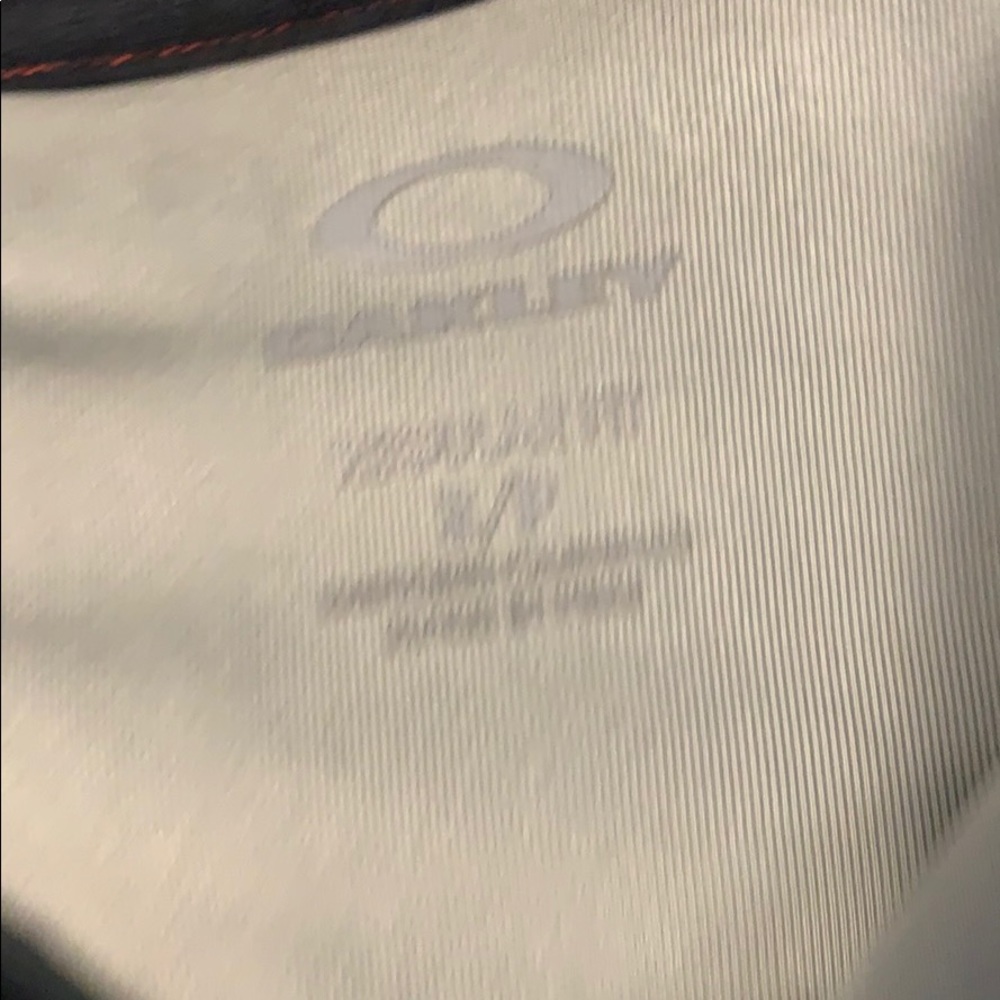 Oakley polo like new - Picture 2 of 2